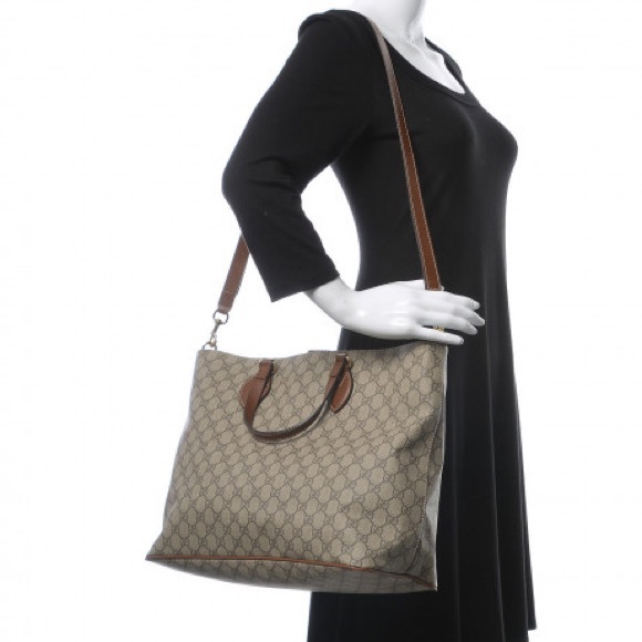 Gucci Handbags - GUCCI Soft GG Supreme Monogram Medium Crossbody Tote Beige Cuir
